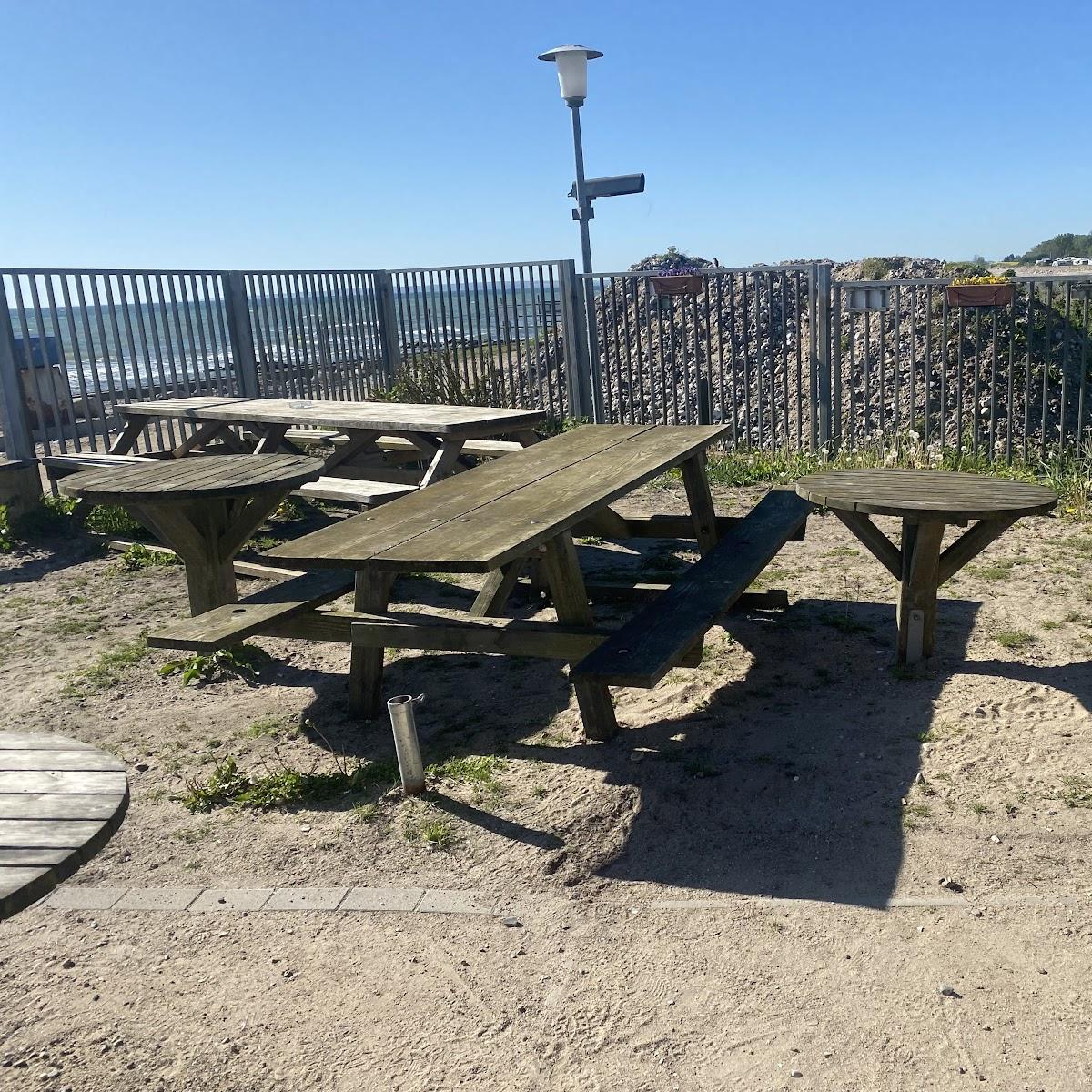 Restaurant "Majas Food" in Damp