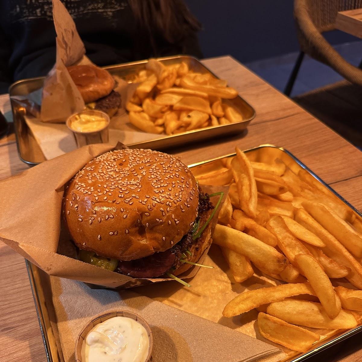 Restaurant "LOOB Burger Pasta" in Mühlheim am Main