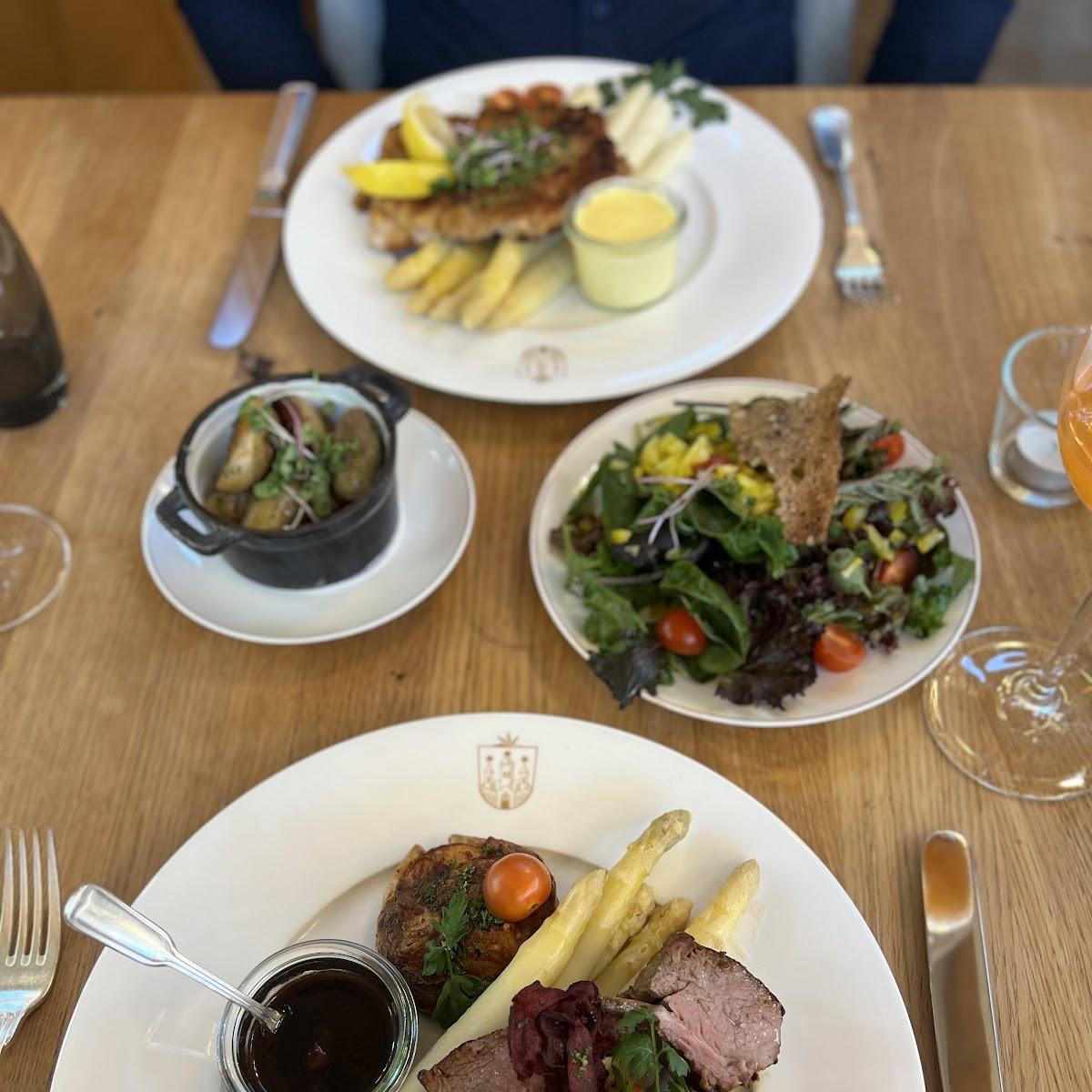 Restaurant "Gaumenfreund - @Hotel Brunnenhaus Schloss Landau" in Bad Arolsen