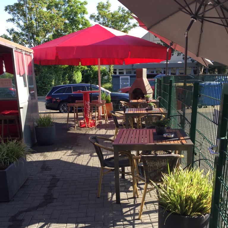 Restaurant "Carmens Pausenstation" in Willich