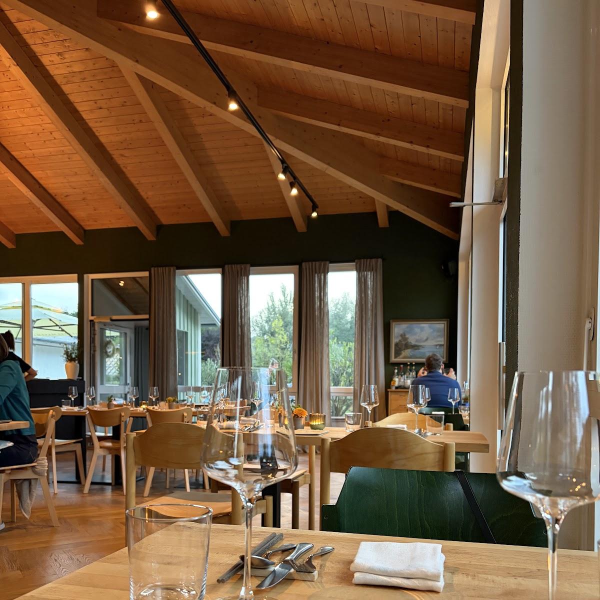 Restaurant "June Restaurant" in Übersee