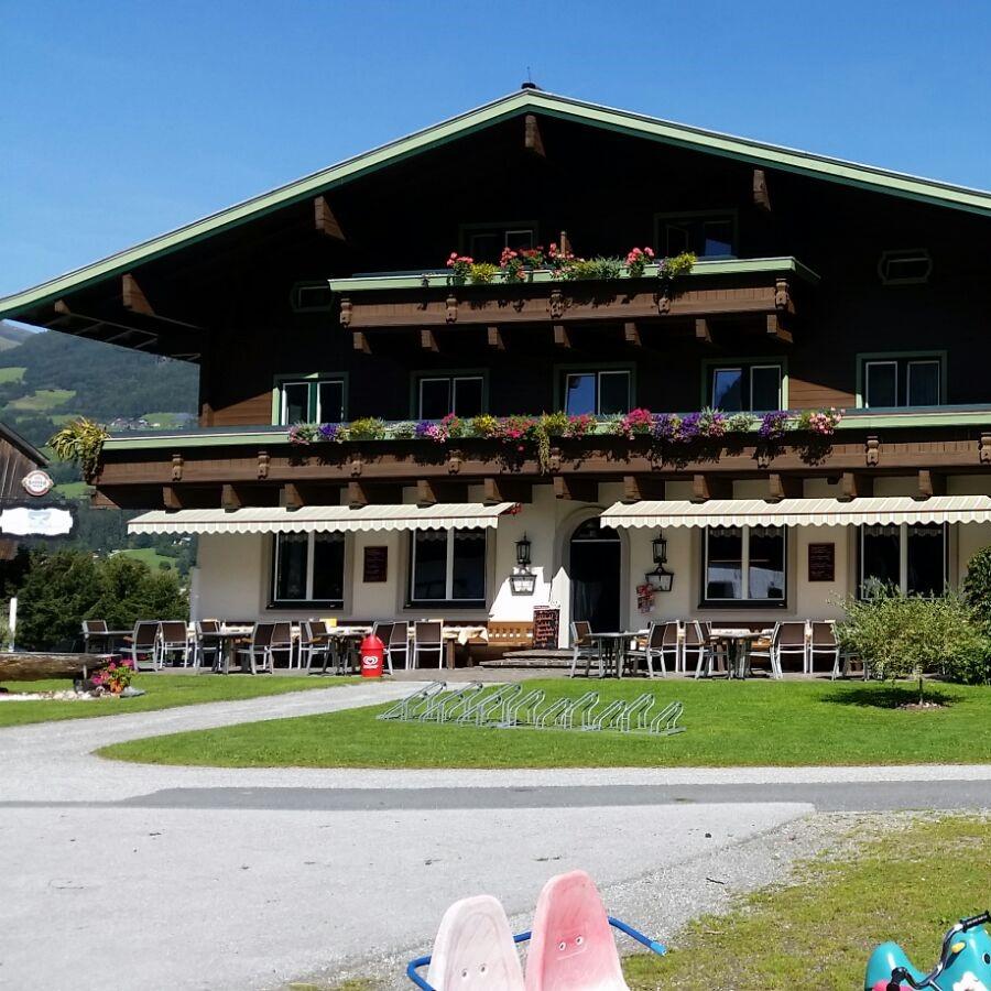 Restaurant "Gasthof Schütthof" in Neukirchen am Großvenediger