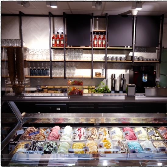 Restaurant "Im Eis Glück" in Tittling