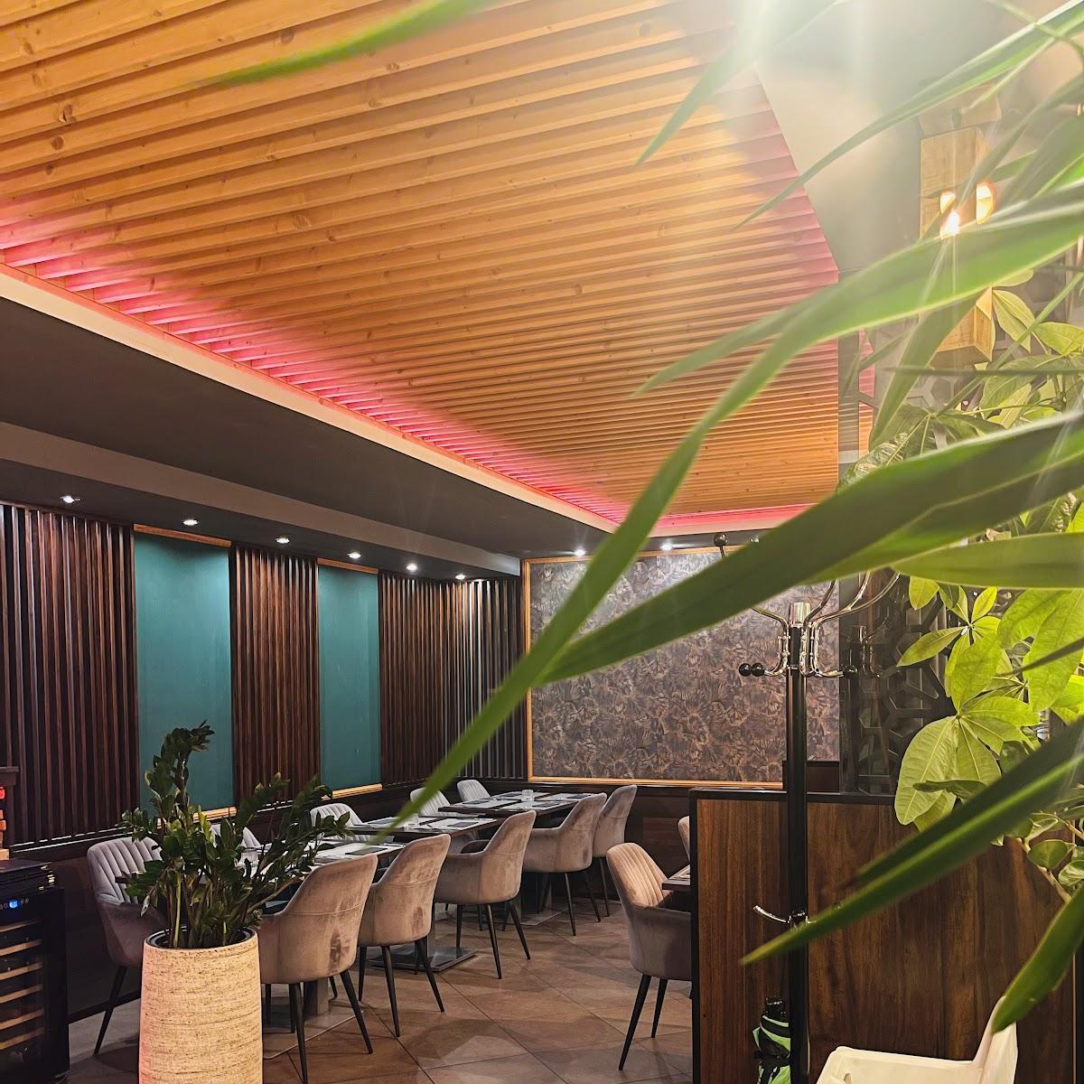 Restaurant "Tran 1982 - Asian Dining Restaurant" in Tutzing