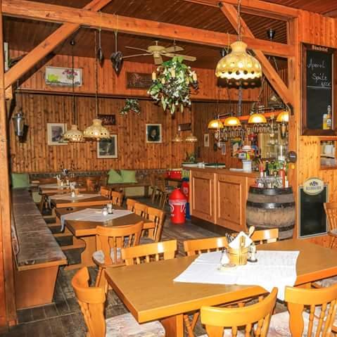 Restaurant "Arnoldhütte auf dem Muppberg" in Neustadt bei Coburg