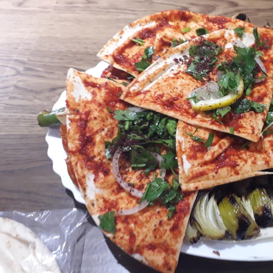 Restaurant "Grill & Pizza Lazord" in Duisburg