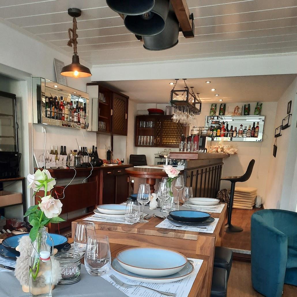 Restaurant "Kleine Auszeit - Das Rhöner FlammKuchenHäuschen" in Tann (Rhön)