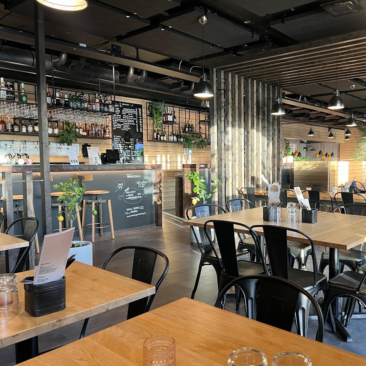 Restaurant "Hamnkrogen i Falkenberg AB" in 