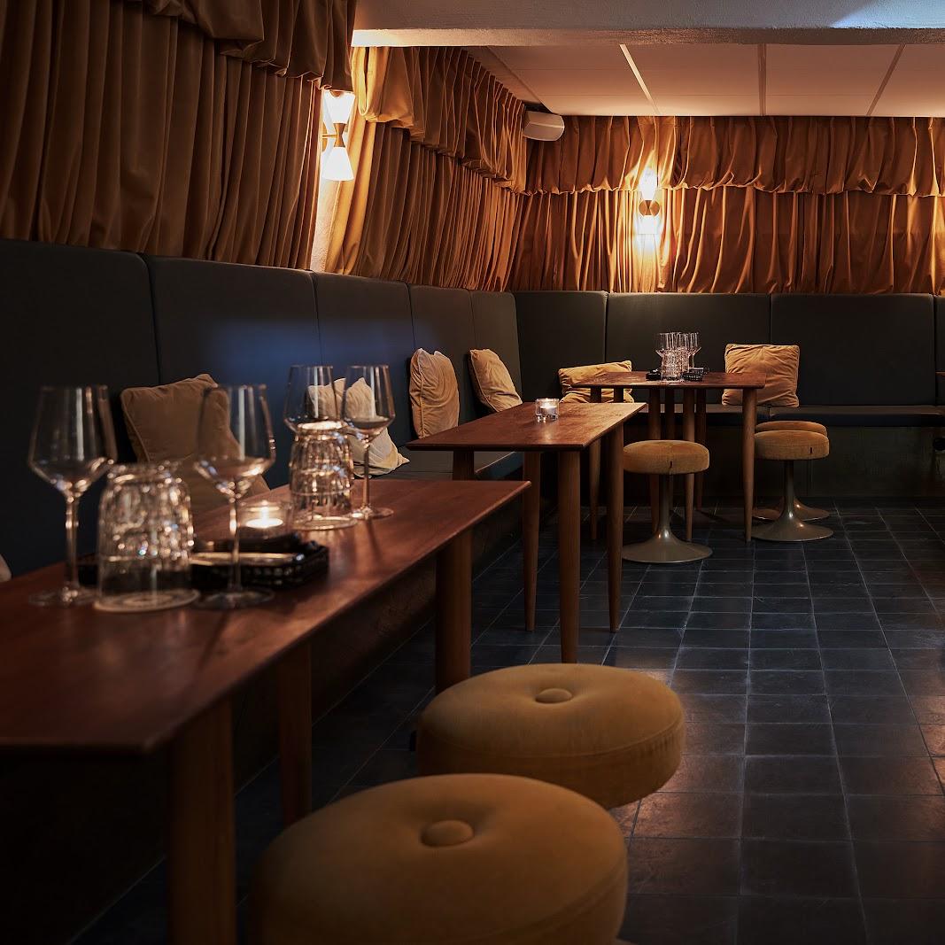 Restaurant "Rådhustorget No:1A" in Heberg