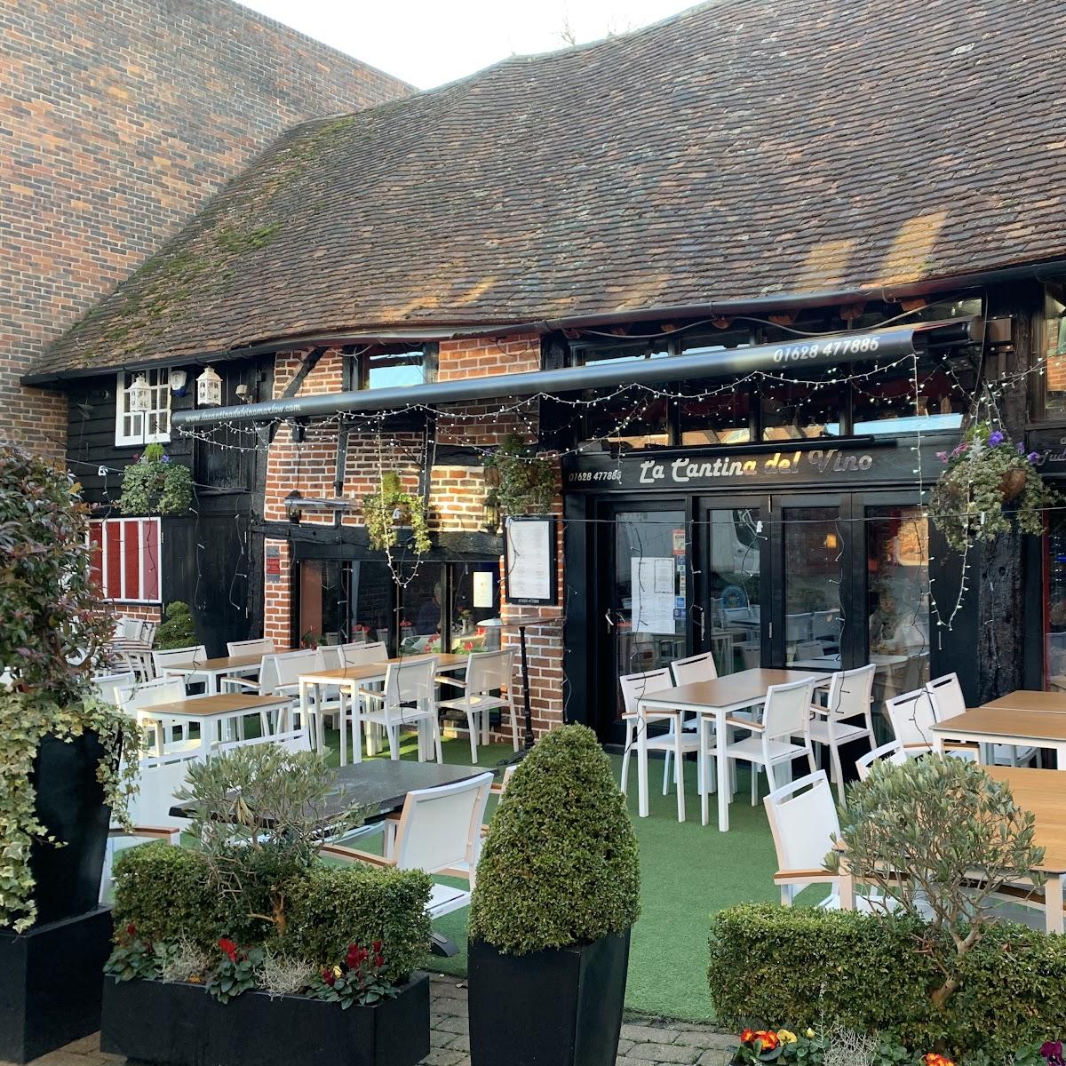 Restaurant "La Cantina del Vino" in Marlow
