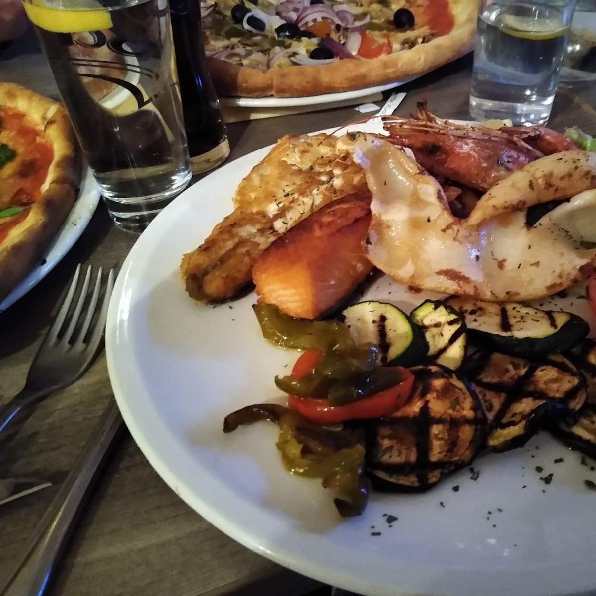 Restaurant "Da Luca Restaurant" in Marlow