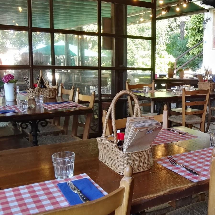 Restaurant "Grottino Ticinese" in Losone