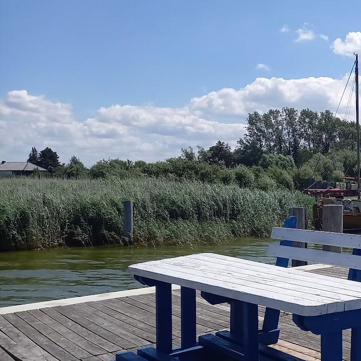 Restaurant "Bistro Neuendorfer Riff" in Saal