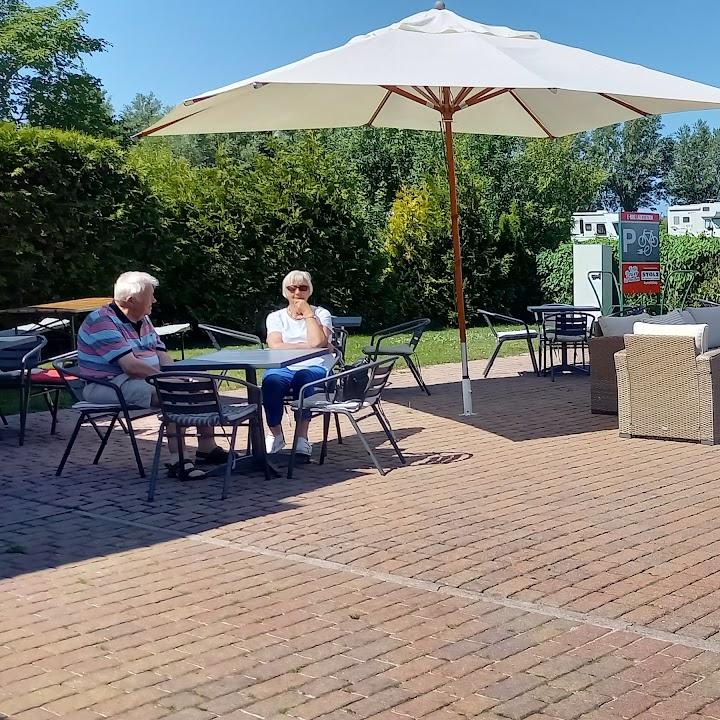 Restaurant "Bistro Neuendorfer Riff" in Saal