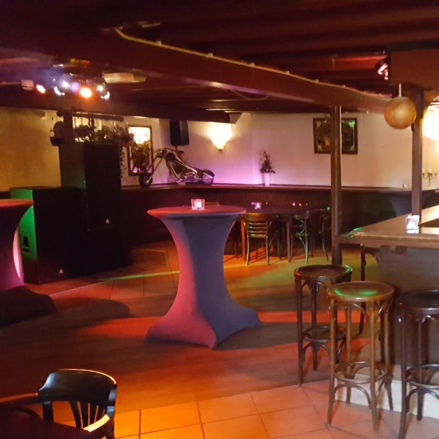 Restaurant "De Pompstee" in Roden