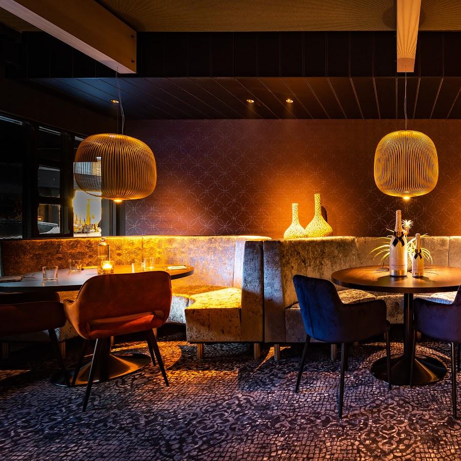 Restaurant "Merry Gold" in Roden