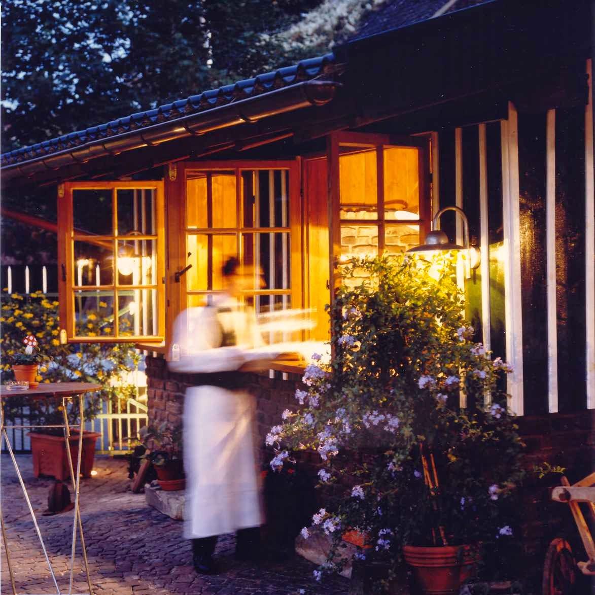 Restaurant "Wellings Romantik Hotel zur Linde" in Moers