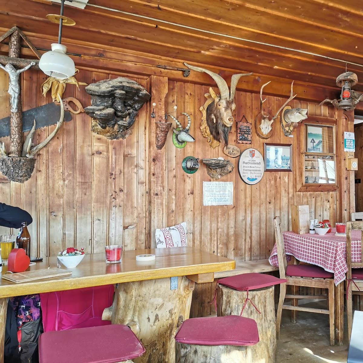 Restaurant "Taubenseehütte" in Kössen