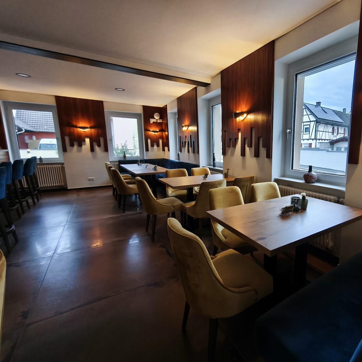 Restaurant "S´bahnhöfle Biergarten" in Ringsheim