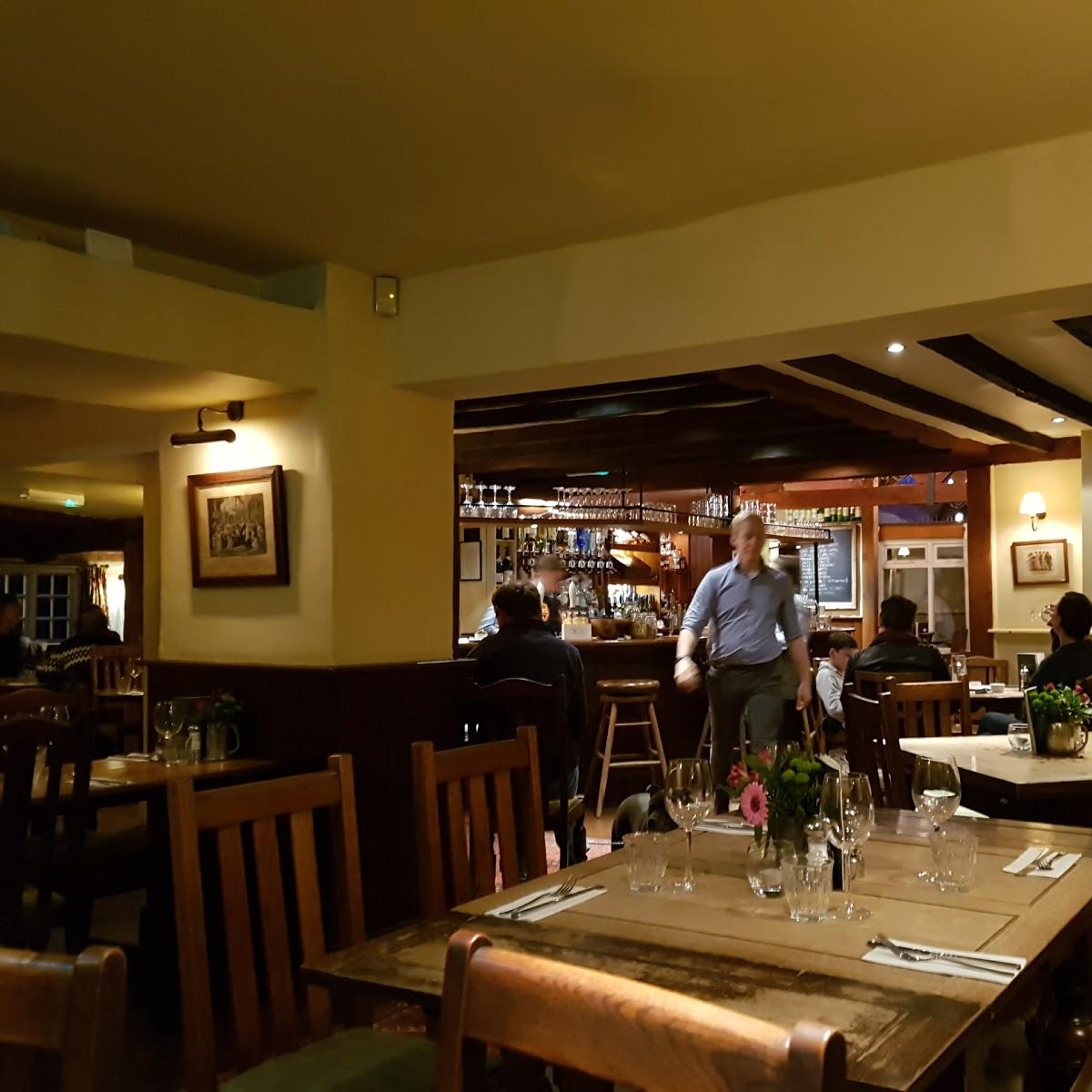 Restaurant "The Royal Oak" in Little Marlow