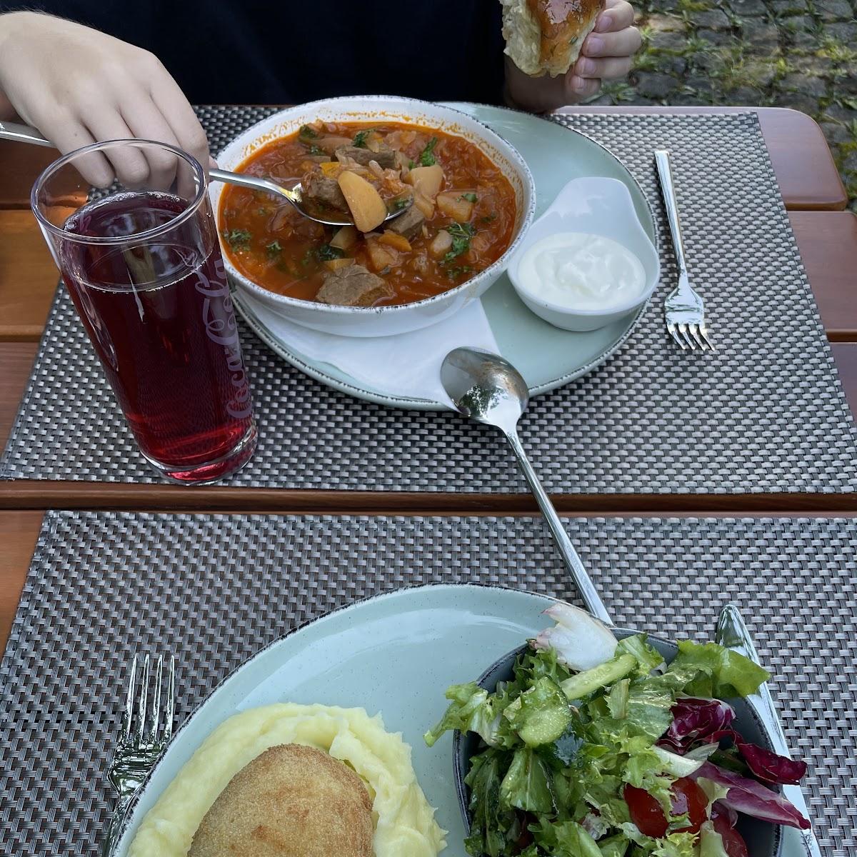 Restaurant "Druzi Bayrisch-Ukrainisches Restaurant" in Pullach im Isartal