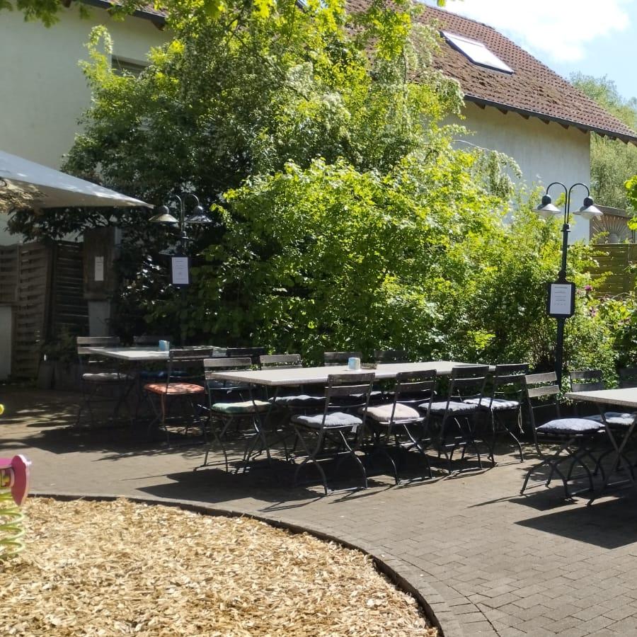 Restaurant "Frickes Biergarten Engerhütte" in Lemgo