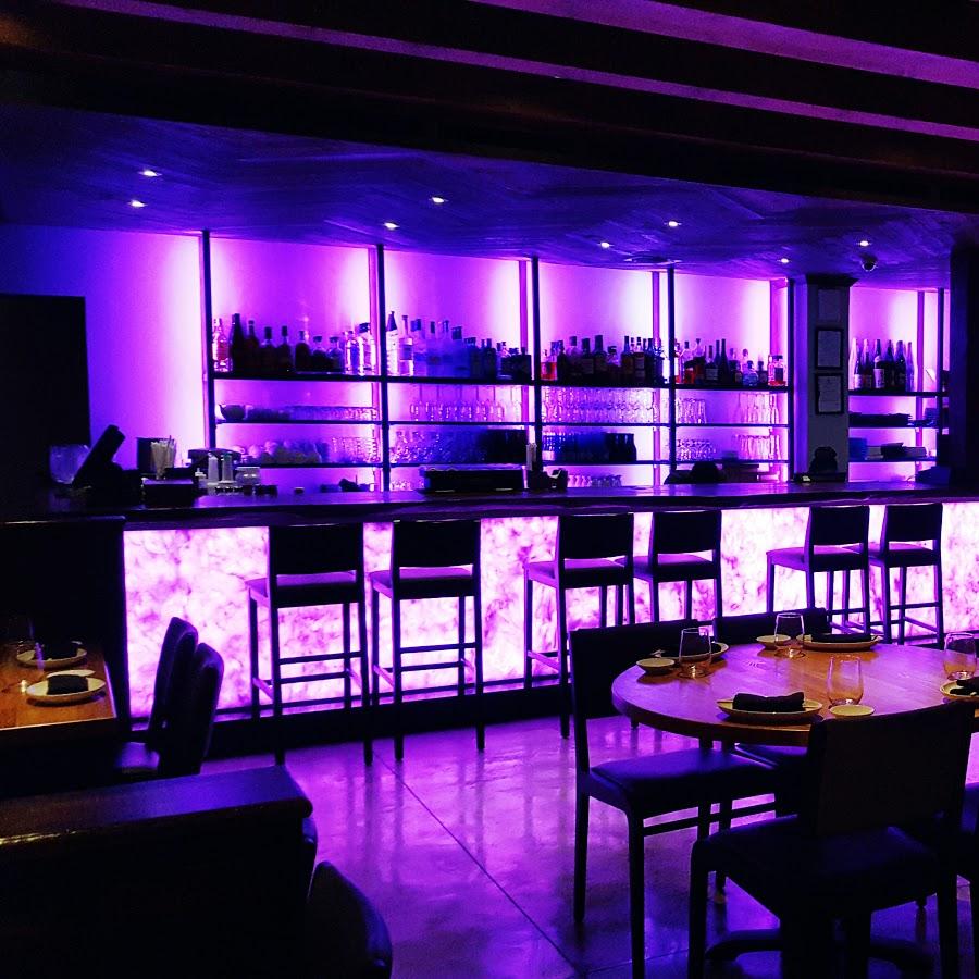 Restaurant "Social House Sushi & Grill" in Nassau