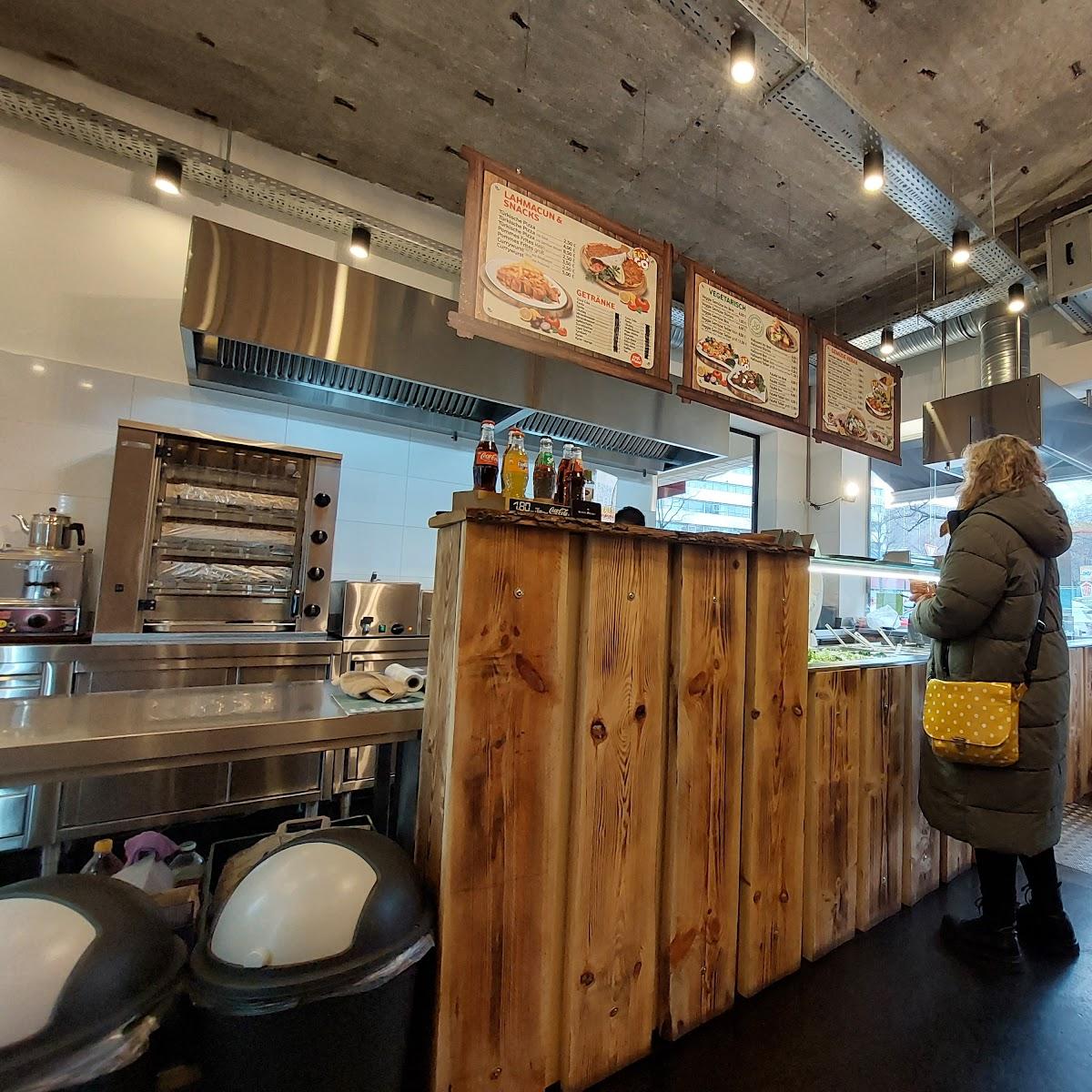 Restaurant "Eat&Go Gemüse Kebab" in Berlin