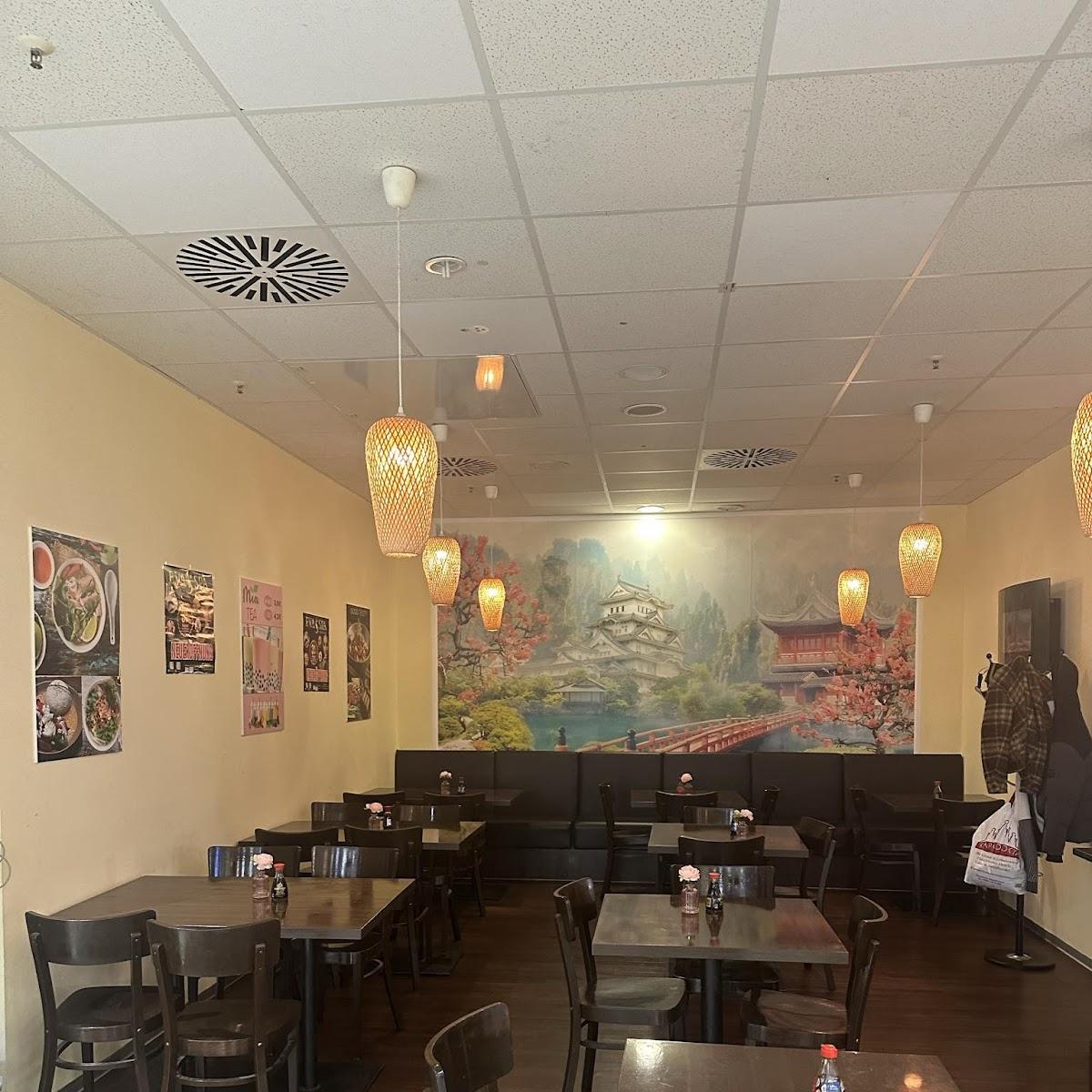 Restaurant "Asia Wok" in Konz