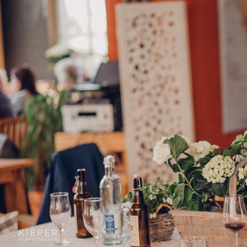 Restaurant "Herrmannshof Wein und mehr" in Altenstadt