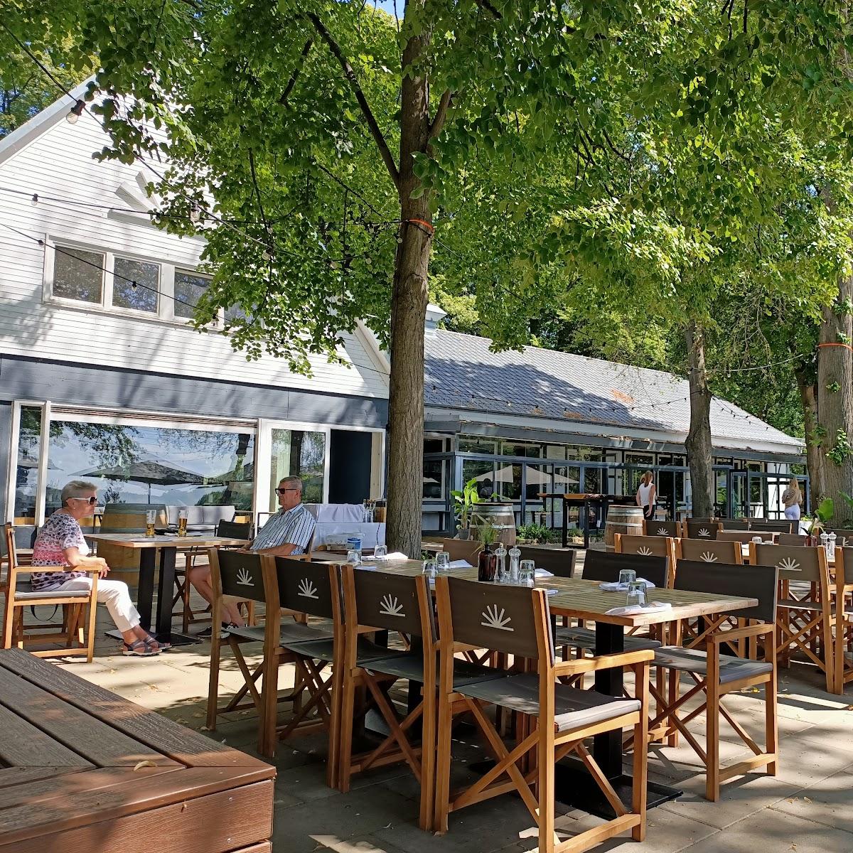 Restaurant "Insel Lindwerder" in Berlin