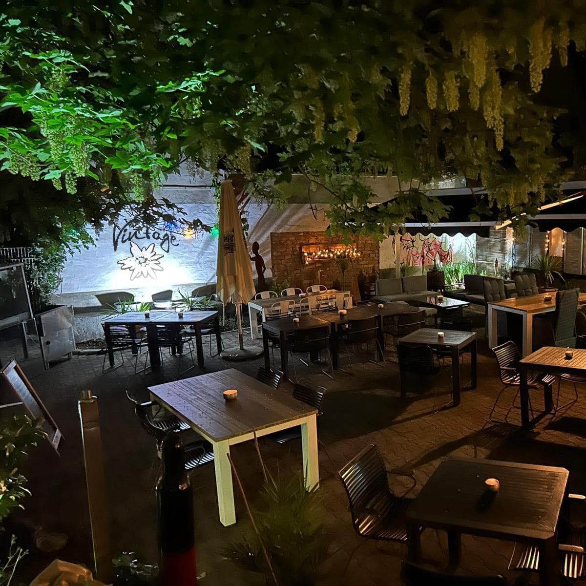 Restaurant "Vintage by Chris & friends" in Oberhausen-Rheinhausen