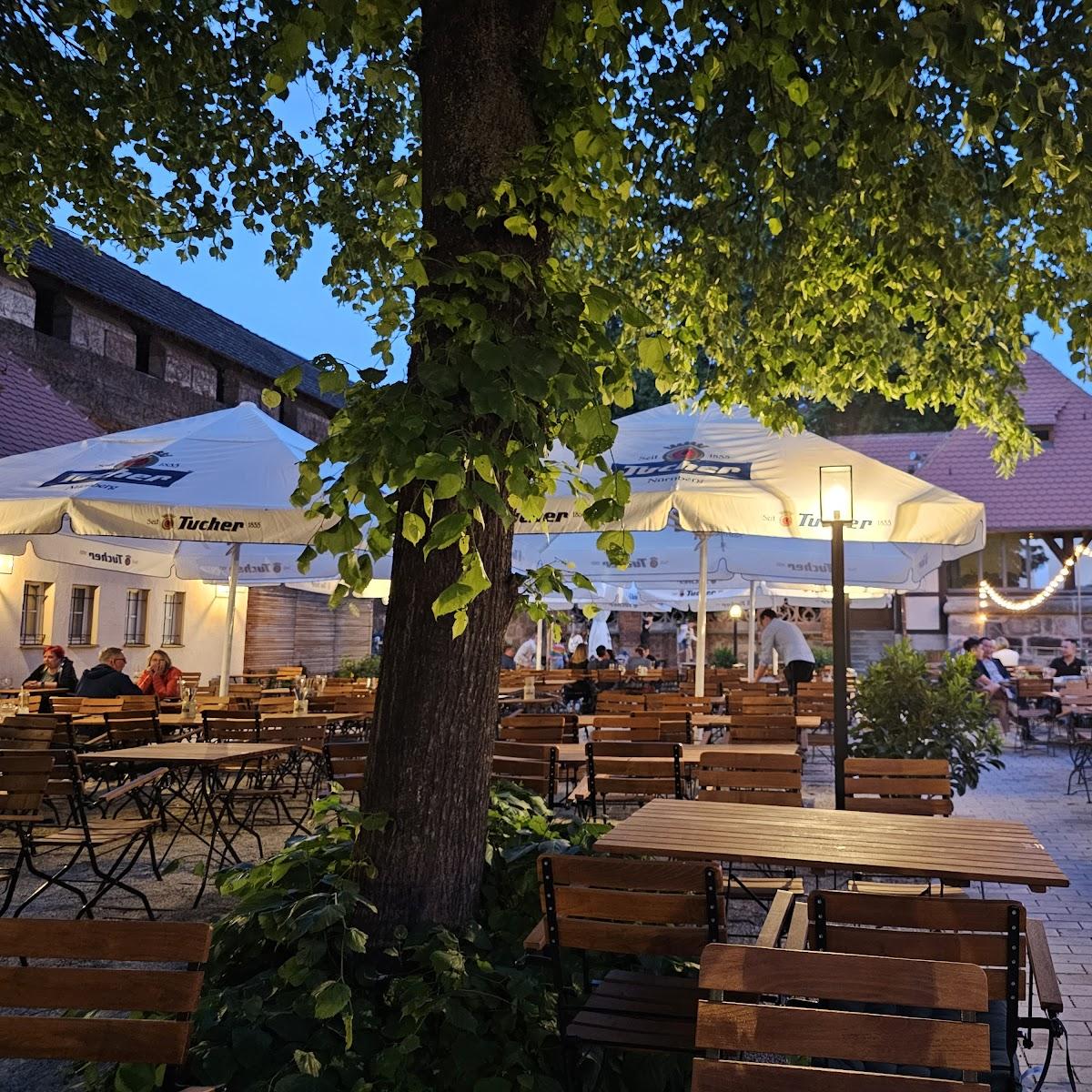 Restaurant "Tucher-Bräu am Opernhaus" in Nürnberg