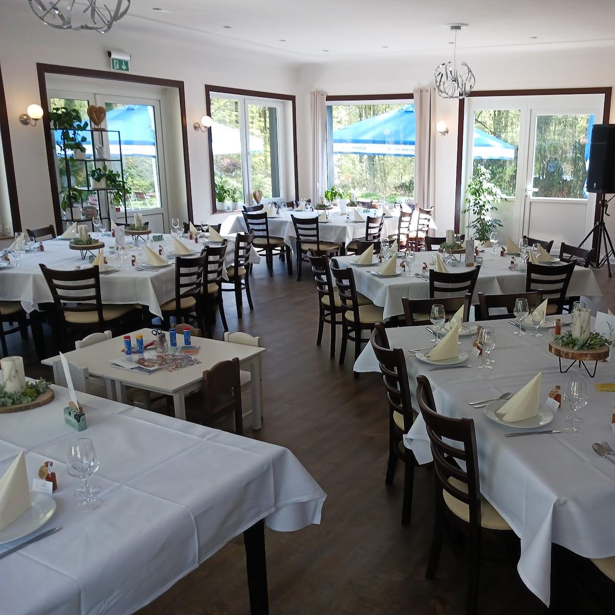 Restaurant "Forsthaus Glüsing" in Schnakenbek