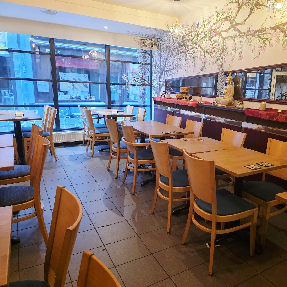 Restaurant "Le Bolus Phozap Laotian" in Huy