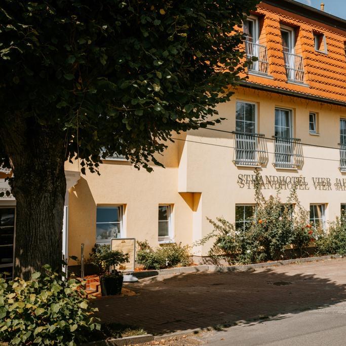 Restaurant "Strandhotel Vier Jahreszeiten Buckow" in Buckow (Märkische Schweiz)