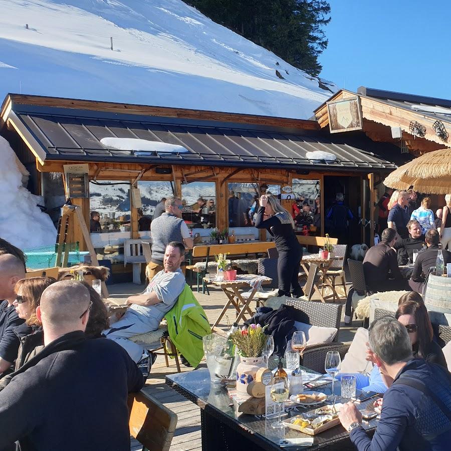 Restaurant "Almbar & Lounge Skiwiege" in Brixen im Thale