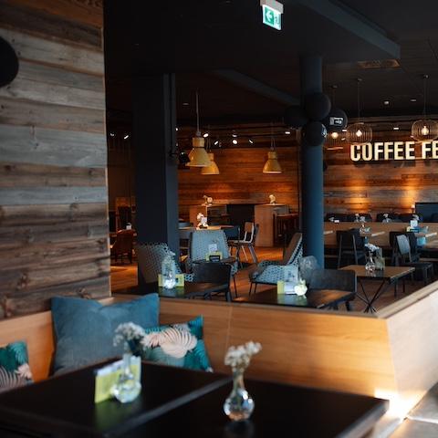 Restaurant "Coffee Fellows - Kaffee, Bagels, Frühstück" in Unterföhring