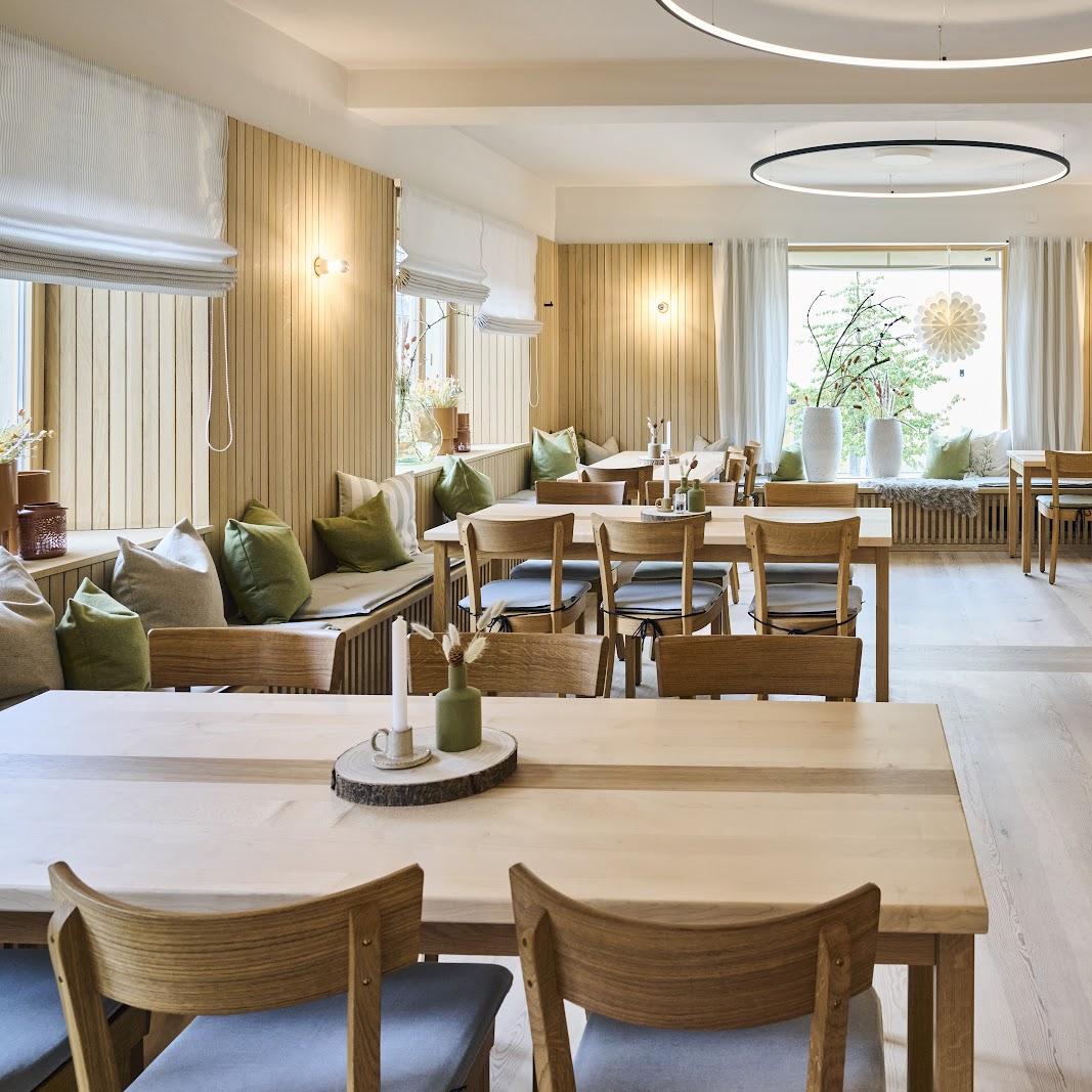 Restaurant "Schwarzes Kreuz · Gasthaus · Pension" in Teuschnitz