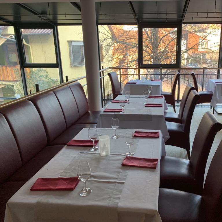 Restaurant "Weingut Sadlo  Besenwirtschaft" in  Rutesheim