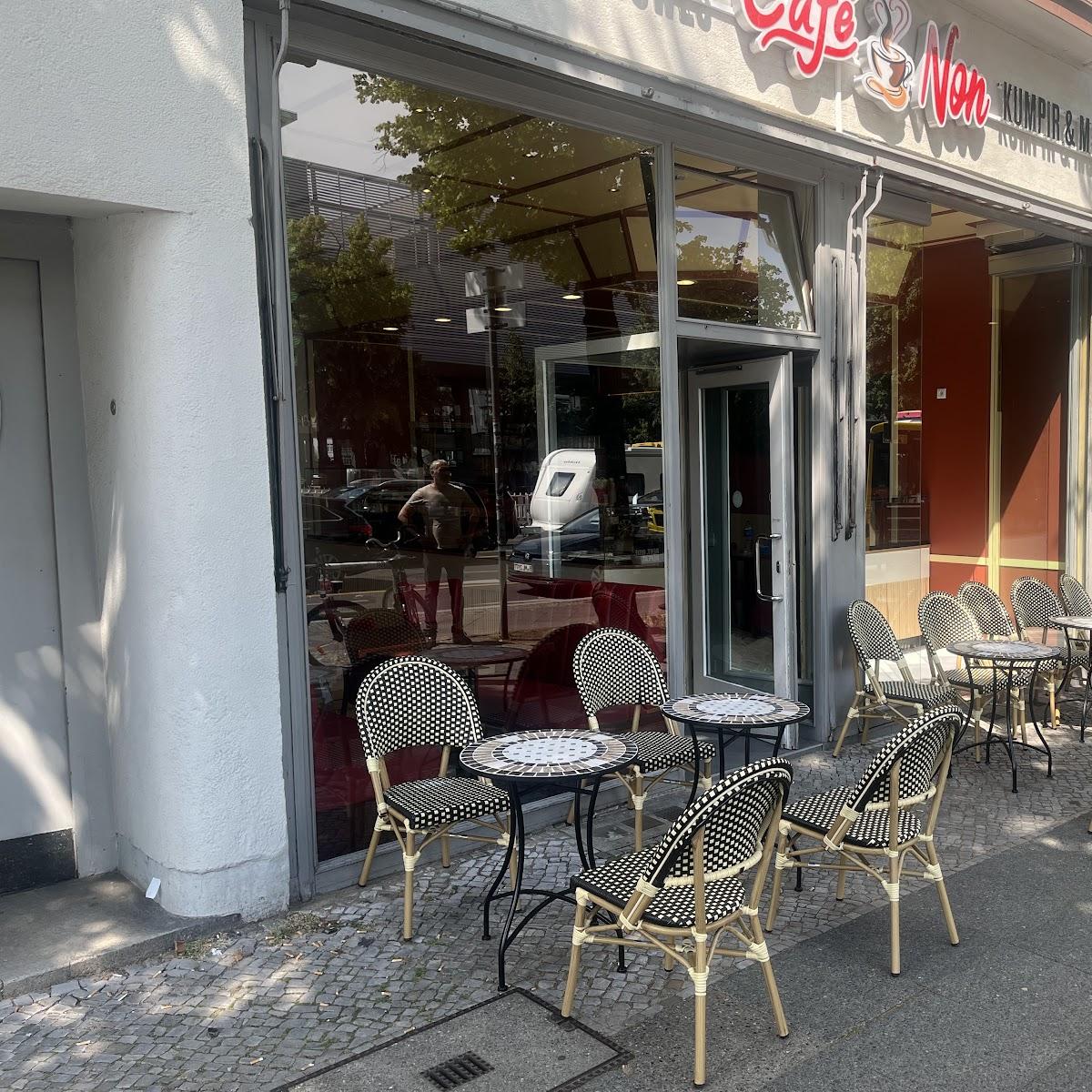 Restaurant "Café Non" in Berlin