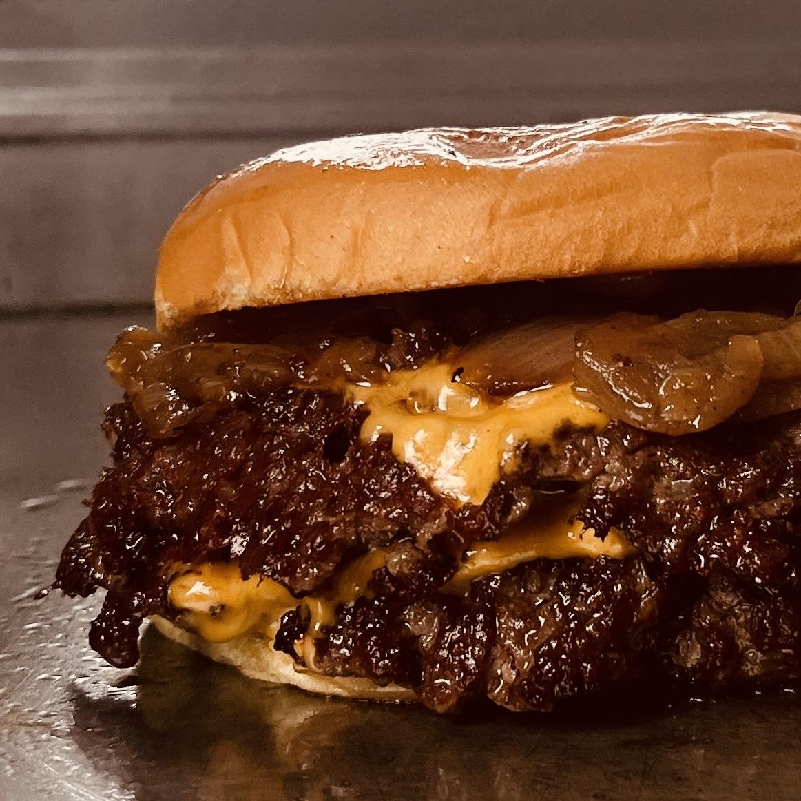 Restaurant "LAL’ S Burger" in Merching
