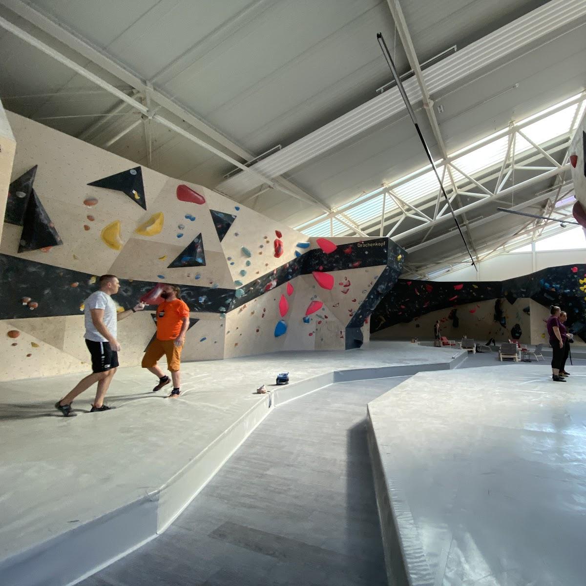 Restaurant "Dada Boulders - Gorilla Gateway GmbH - Boulderhalle Saarland" in Wadgassen