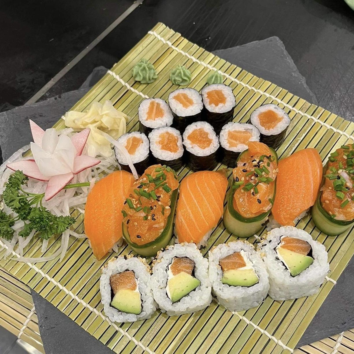 Restaurant "Heerener Sushi" in Kamen