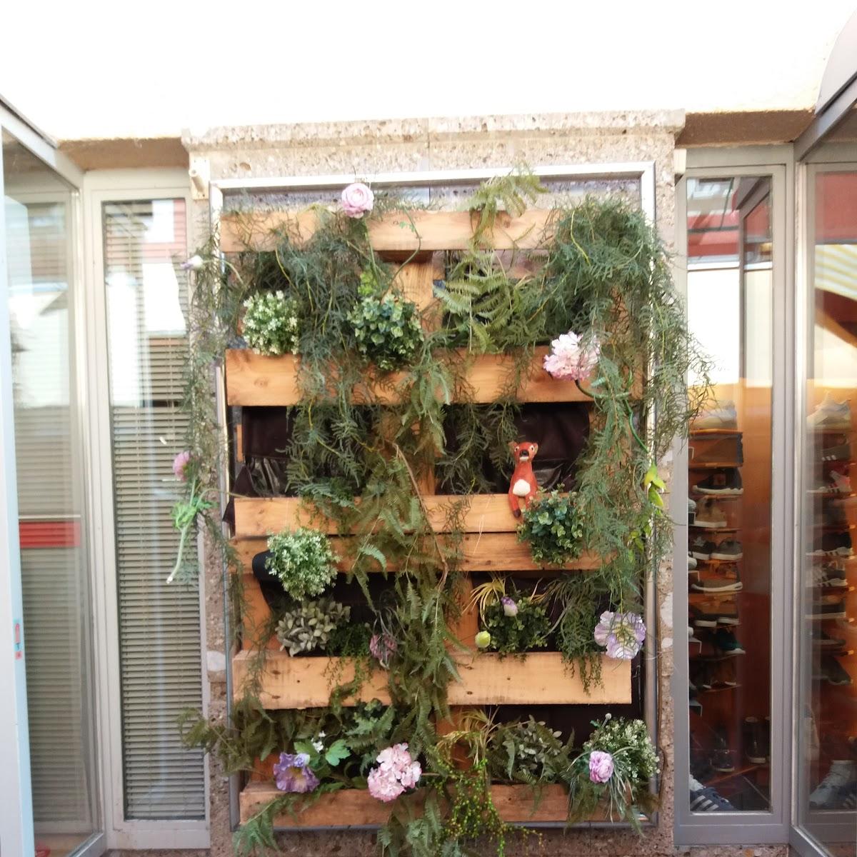 Restaurant "Villa Crazy Daisy" in Zell am See