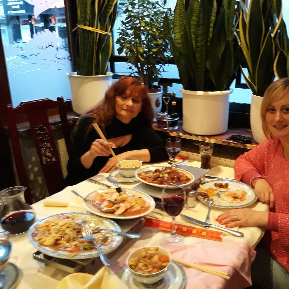 Restaurant "Die Pracht des Palastes" in Seraing