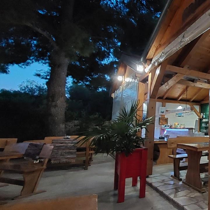 Restaurant "Grill Pere" in Drage