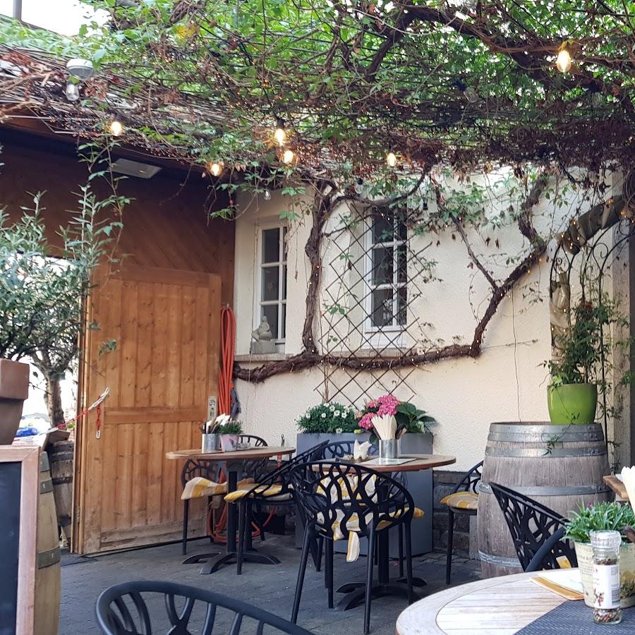 Restaurant "Hofgarten-Restaurant" in Dernau