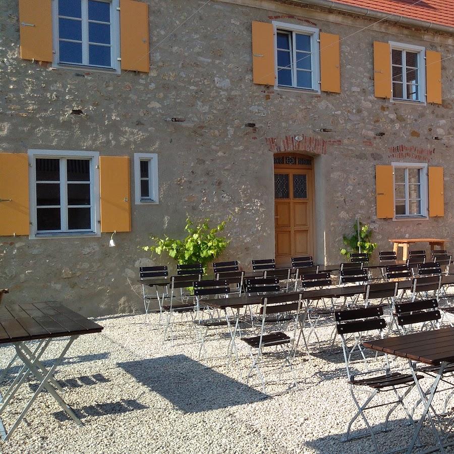 Restaurant "Wasserschloss Trochtelfingen" in Bopfingen