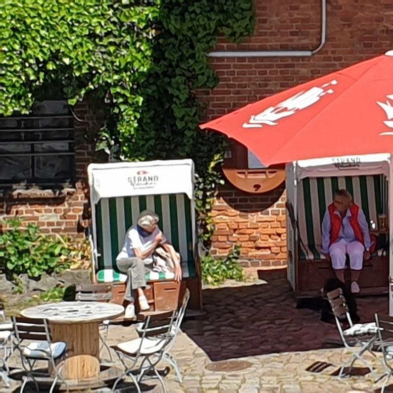 Restaurant "Hafenkneipe  Zum Goldenen Anker " in Stralsund